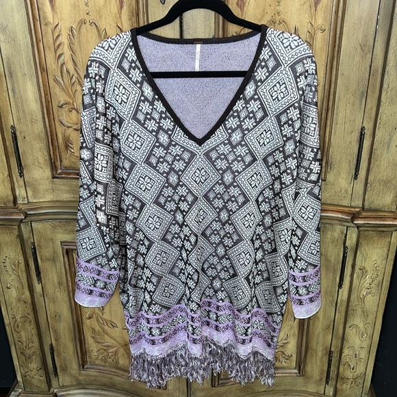 Free People It’s A Cinch Poncho - Picture 3 of 9